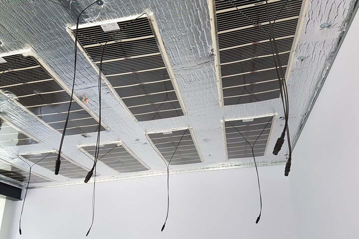 Panneaux chauffant pour plafonds tendus