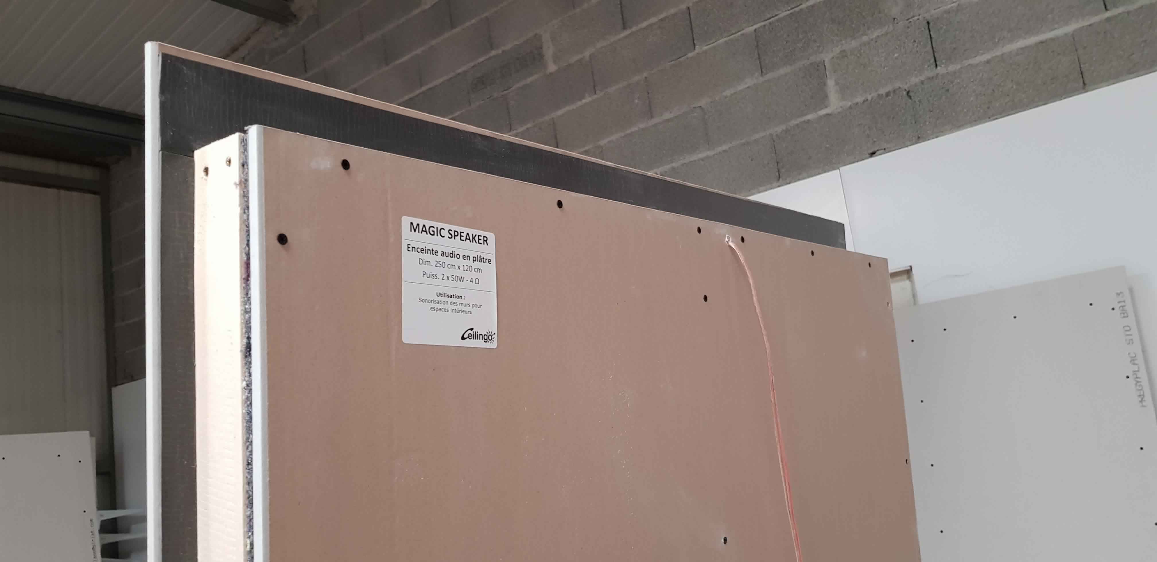 Magic speaker enceinte intégrée aux murs