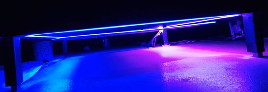 Test musical et &eacute;clairage table bass